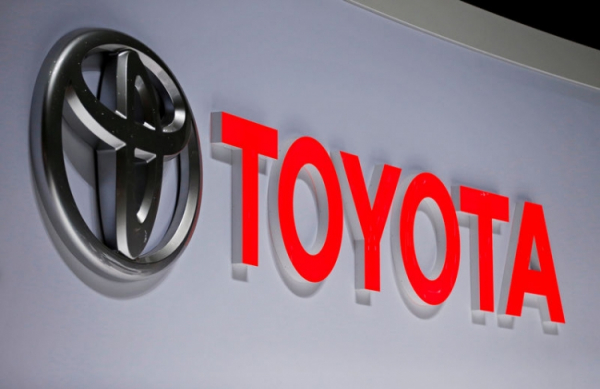 Toyota отложила общение своих автомобилей между собой с помощью технологии DSRC