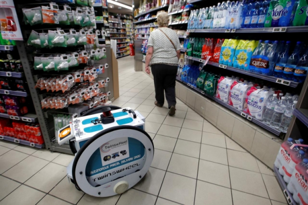 На улицах Парижа появятся автономные роботы по доставке еды