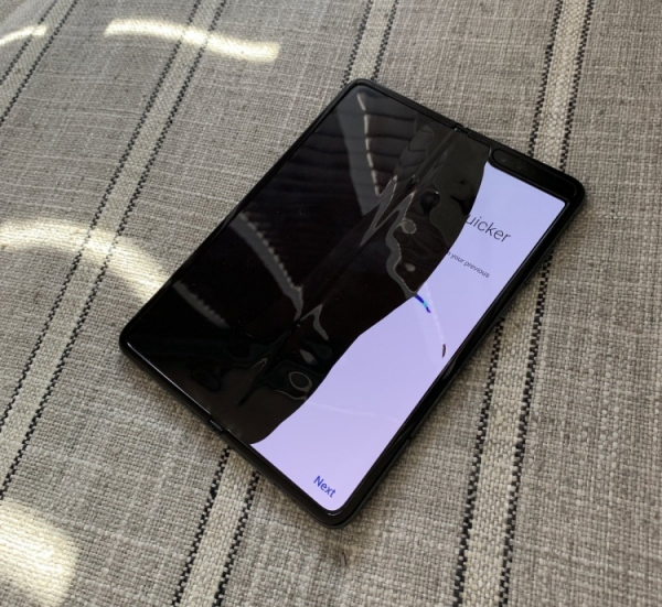 iFixit по просьбе Samsung удалил публикацию о разборке Galaxy Fold