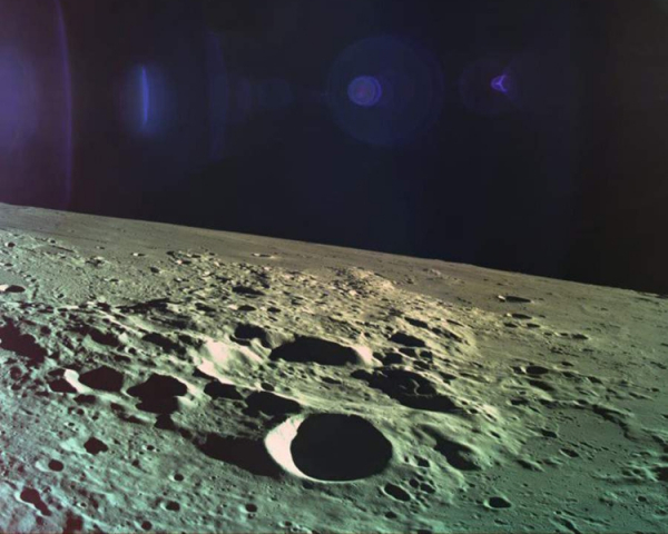 Фото дня: прощальный снимок Луны с борта израильского аппарата Beresheet