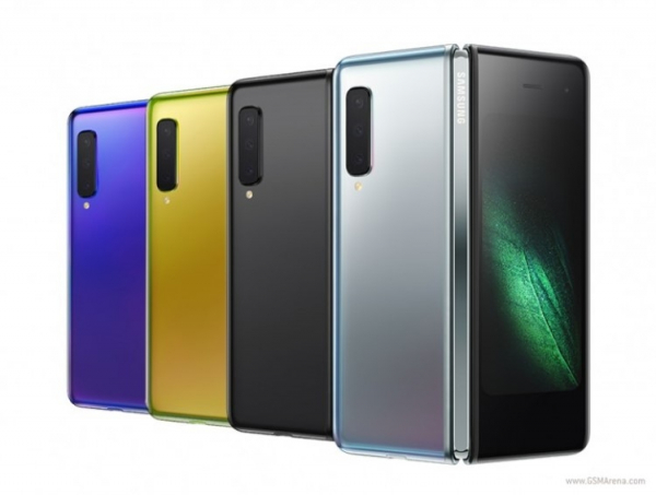 Официальные чехлы для Samsung Galaxy Fold будут продаваться по $120