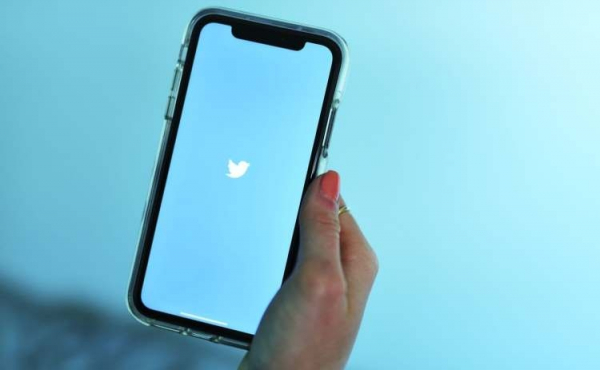Twitter продолжает бороться с фальшивыми новостями