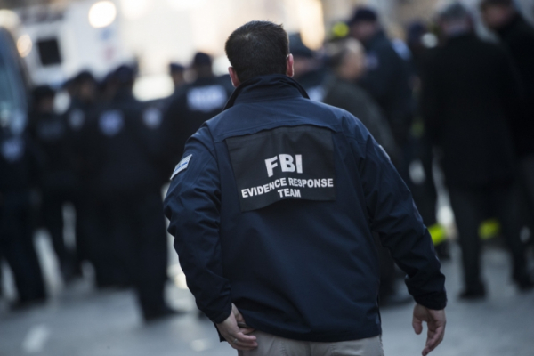 Хакеры опубликовали личные данные тысяч полицейских США и агентов ФБР