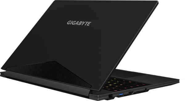 GIGABYTE Aero 15 Classic: игровой 15,6" ноутбук весом в 2 кг