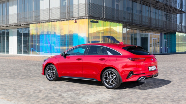 KIA ProCeed Shooting Brake: автомобиль в оригинальном исполнении выйдет в России 30 апреля