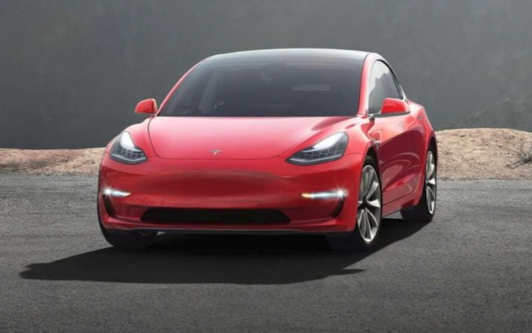 Tesla предложит владельцам электромобилей фирменную программу автострахования