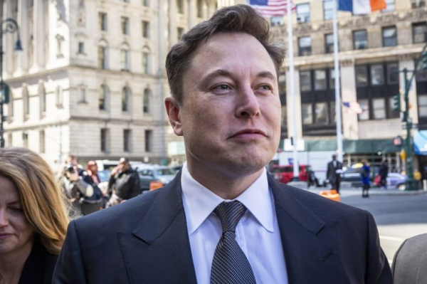 Илон Маск согласился обсуждать в сетях информацию о Tesla только после одобрения адвоката
