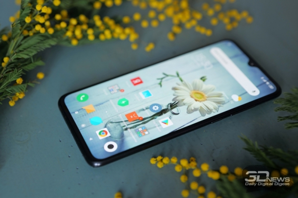 С 5 апреля в России доступен для предзаказа смартфон Xiaomi Mi 9