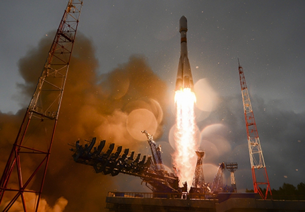 Видео дня: удар молнии в ракету «Союз»