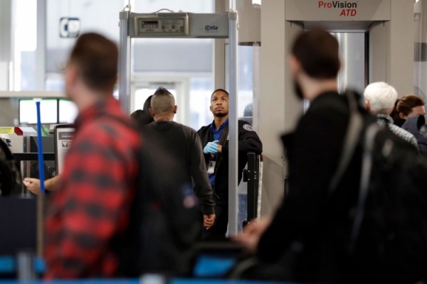 Покупка доли в Clear позволит United Airlines ввести биометрическую идентификацию для авиапассажиров