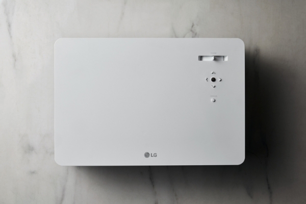 Проектор LG HU70L: поддержка 4K/UHD и HDR10