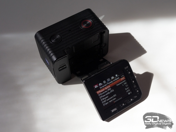 Новая статья: Обзор Sony RX0 II: маленькая и неубиваемая, но не экшен-камера