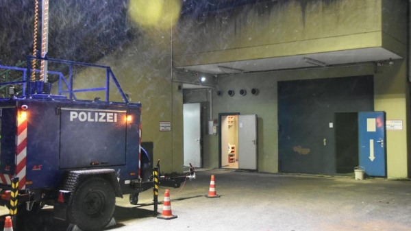 Немецкая полиция взяла штурмом военный бункер, в котором разместился объявивший независимость дата-центр