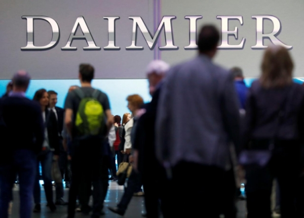 Daimler сократит 10 % руководства по всему миру