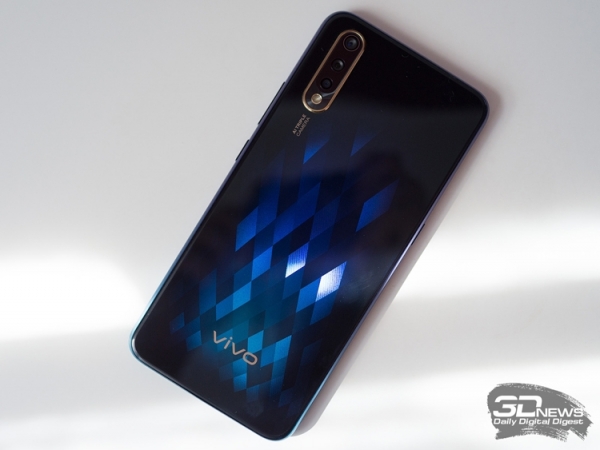 Vivo наступает на рынок 5G-смартфонов: анонс модели X30 ожидается 7 ноября