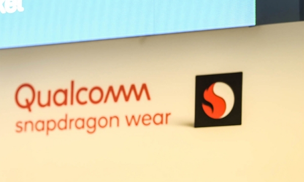 Qualcomm проектирует чип Snapdragon Wear 3300 для носимых гаджетов