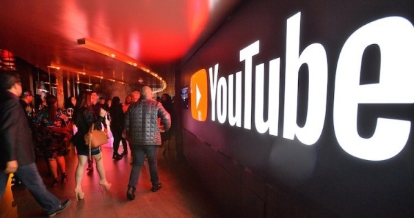 Названы самые популярные клипы десятилетия на YouTube