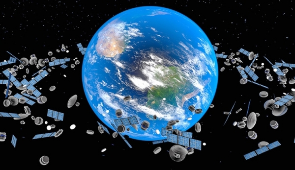 Российские учёные предлагают ловить космический мусор при помощи гарпуна