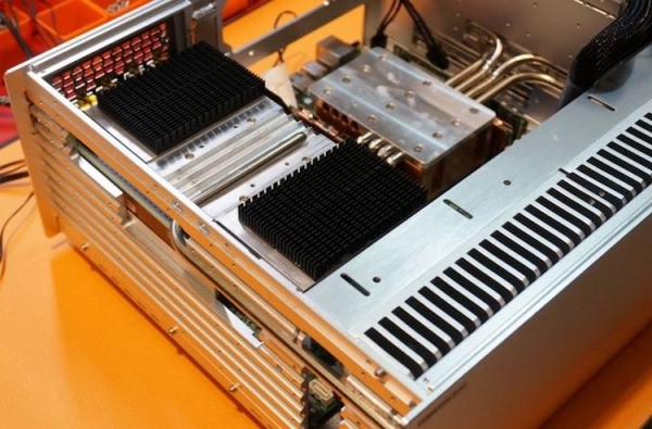 Китайцы создали систему на 32-ядерном AMD EPYC и GeForce RTX 2070 с пассивным охлаждением