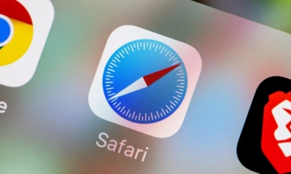 В браузере Apple Safari устранены уязвимости, позволявшие следить за пользователями
