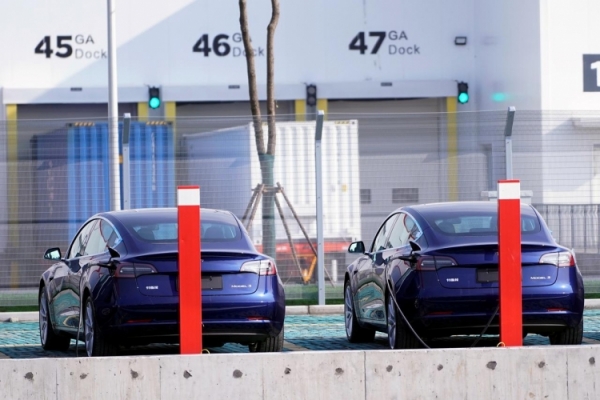 30 декабря Tesla начнёт поставки китайских электромобилей Model 3