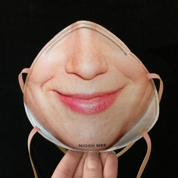 Компания FaceIDMasks обещает создать маски, в которых можно разблокировать iPhone