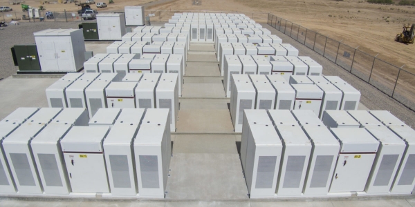 USA: Компания PG&E будет строить накопители на Li-Ion от Tesla, NorthWestern делает ставку на газ