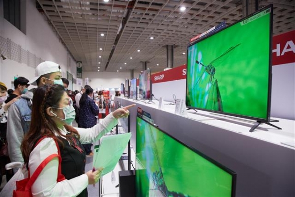 Samsung продолжит покупать ЖК-дисплеи для телевизоров у Sharp