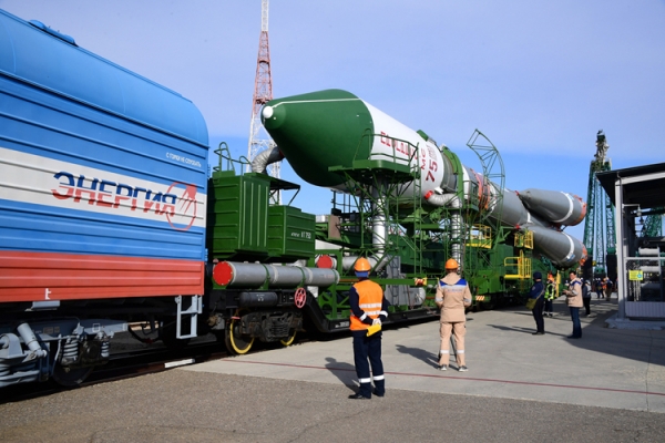 Ракета с грузовым кораблём «Прогресс МС-14» установлена на старте