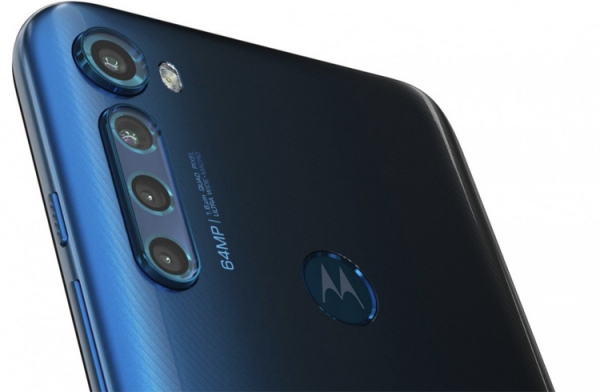 Смартфон Motorola One Fusion+ получил фронтальную камеру-перископ