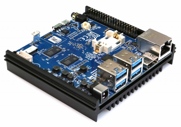 Одноплатный компьютер ODROID-N2 Plus имеет размеры 90 × 90 мм