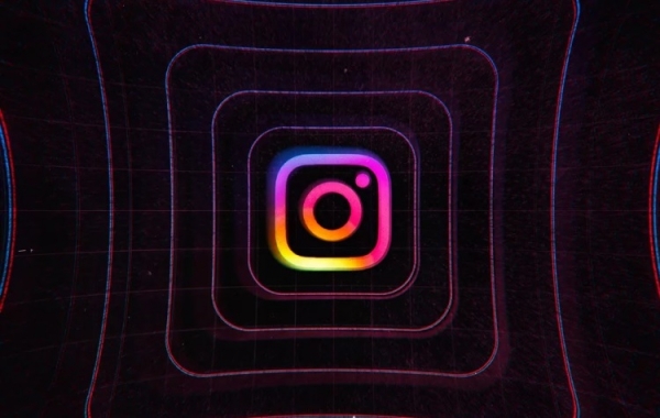 Instagram более года хранил на своих серверах удалённые пользовательские сообщения и фото