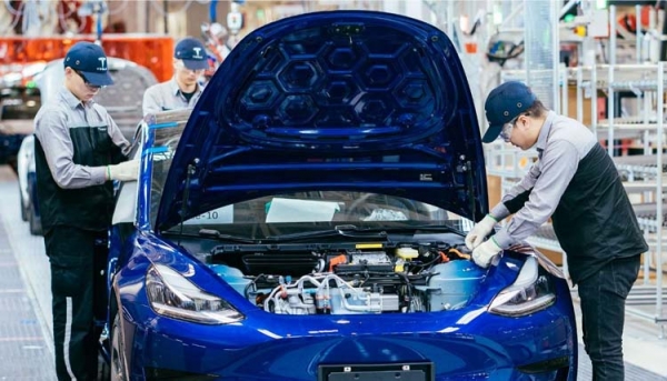Для разработки нового электромобиля Tesla наймёт китайских специалистов