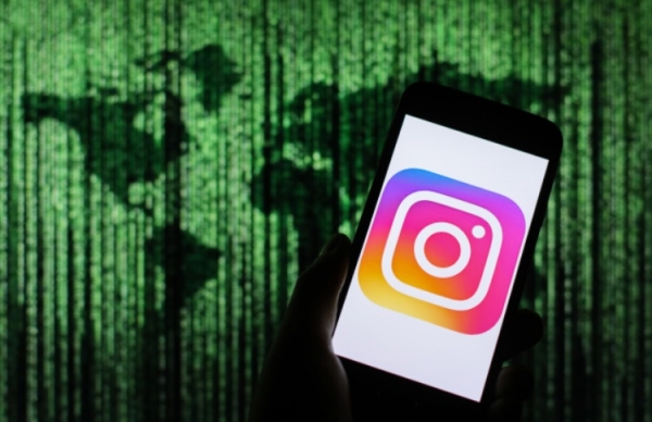 Instagram попросит подтвердить личность владельцев «подозрительных» аккаунтов