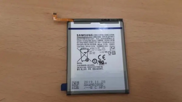 Флагманские смартфоны Samsung снова получат китайские аккумуляторы. В прошлый раз они появлялись в Galaxy Note 7