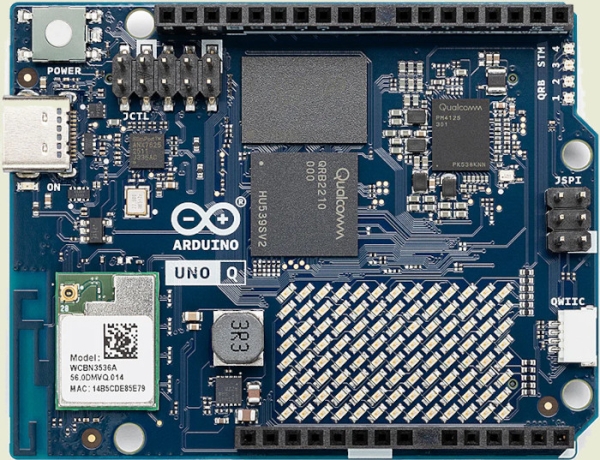 Представлена плата Arduino UNO Q с 4ГБ ОЗУ и 32ГБ eMMC