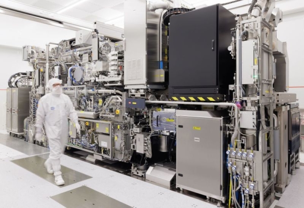 Китай намерен увеличить выпуск передовых чипов в пять раз к концу десятилетия