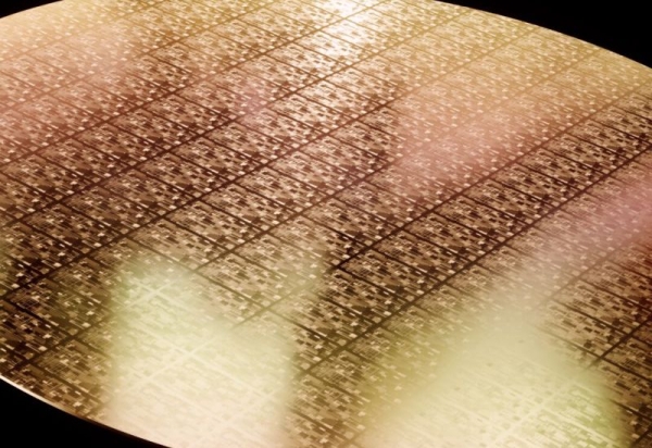 Китай намерен увеличить выпуск передовых чипов в пять раз к концу десятилетия