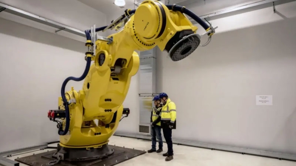 Огромный промышленный робот по прозвищу «Годзилла» ускорит сборку термоядерного реактора ИТЭР