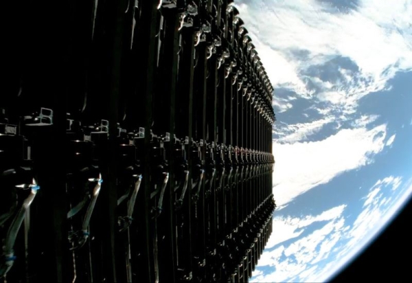 В SpaceX признали, что вряд ли смогут застроить орбиту миллионом спутников для ИИ