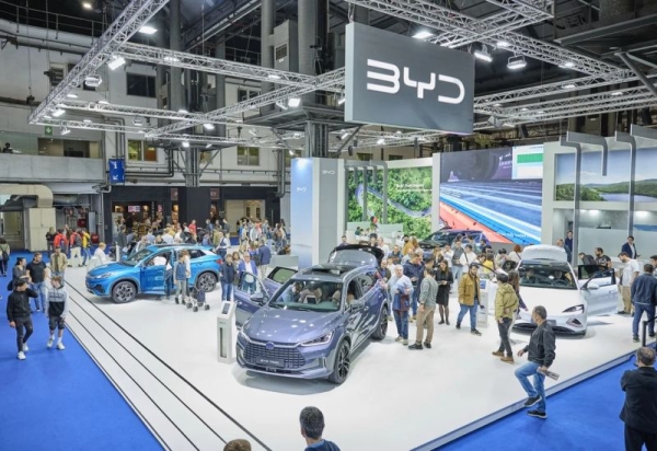 Годовая прибыль BYD упала впервые за четыре года, обнажив ужасы ценовой войны в Китае
