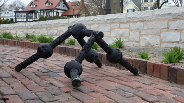 ИИ позволили творить, и он создал робота-терминатора — неказистого, но неубиваемого