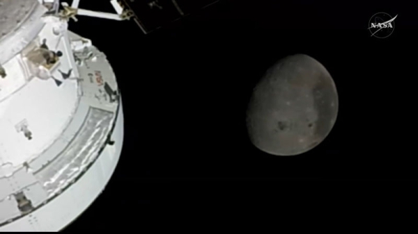 Человек снова облетел Луну и сделал это с размахом — побив рекорд «Аполлонов»