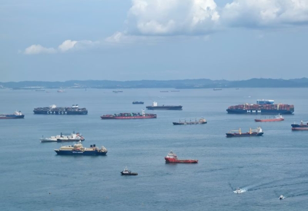 Перемирие между США и Ираном запустило рост акций производителей чипов из Азии