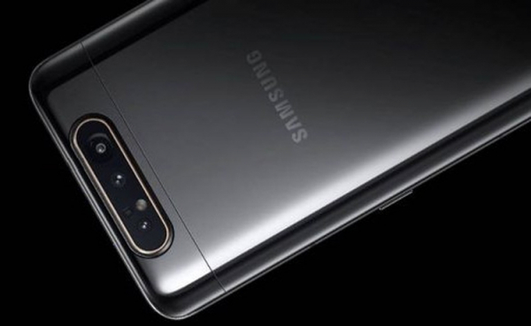 Samsung готовит новые смартфоны на платформе Snapdragon 855 с тройной камерой